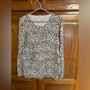 Amazon essentials lightweight sweater top leopard print soft size large stretchy